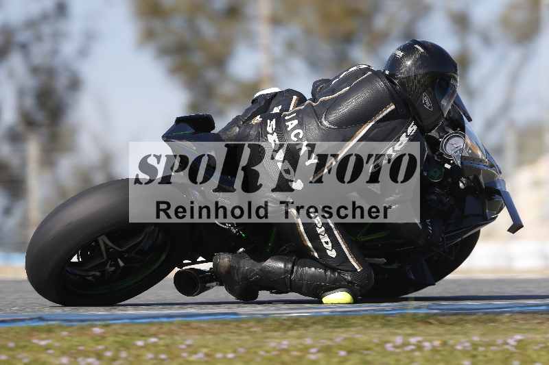 /Archiv-2024/02 29.01.-02.02.2024 Moto Center Thun Jerez/Gruppe schwarz-black/24